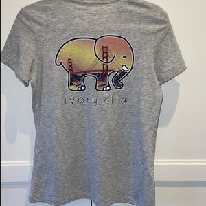 Ivory Ella San Francisco Logo Graphic T-shirt- Gray